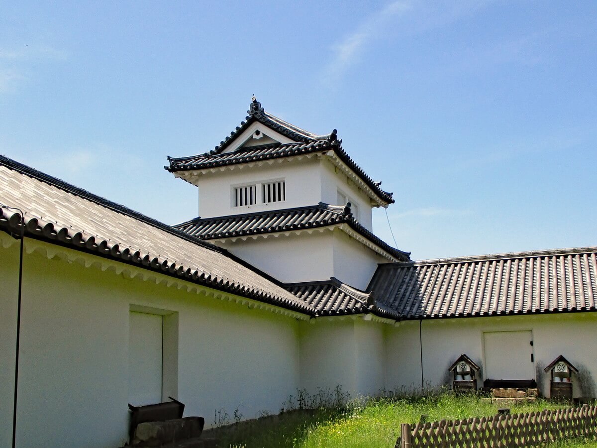 施設内にある西の丸三重櫓です。